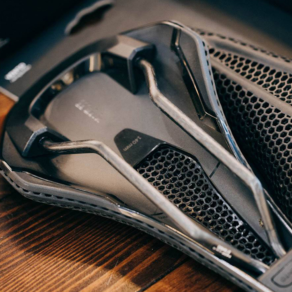 Fizik Vento Argo Adaptive 3D P - đánh giá và giá Mtb Saddle Lightweight